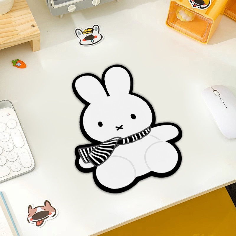 แผ่นรองเมาส์มิฟฟี่ลายการ์ตูนน่ - Kawaii Tech Accessories บทวิจารณ์และราคา